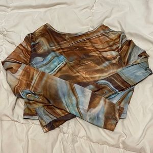 Long sleeve crop top